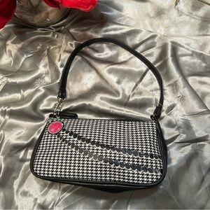 🌹90’s Y2K Victoria’s Secret • Stylish Mini Hobo Black and White Bag